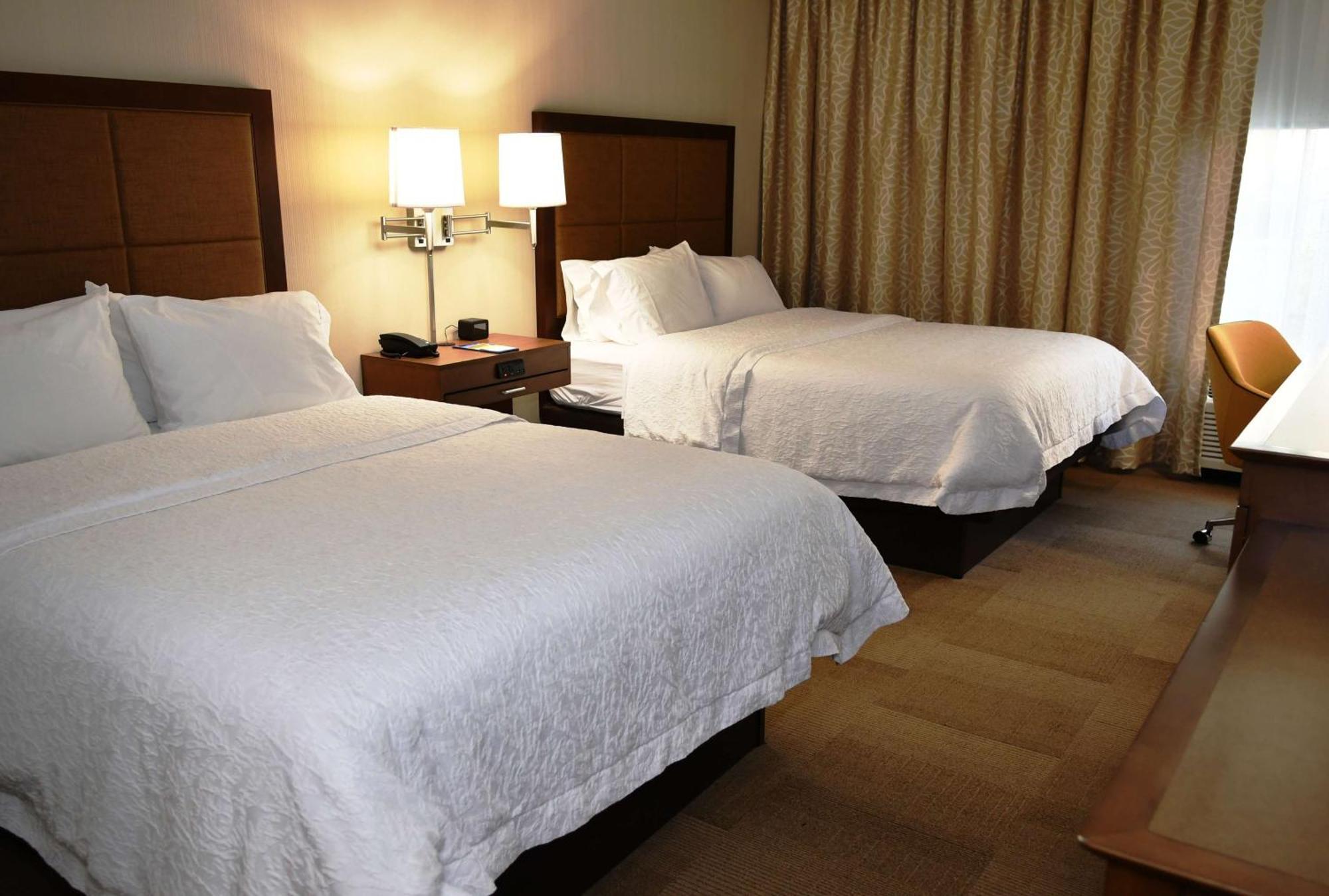 Hampton Inn & Suites Бетлехем Экстерьер фото