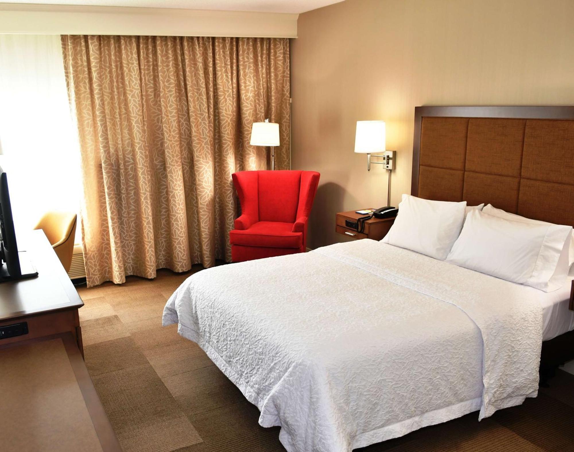 Hampton Inn & Suites Бетлехем Экстерьер фото
