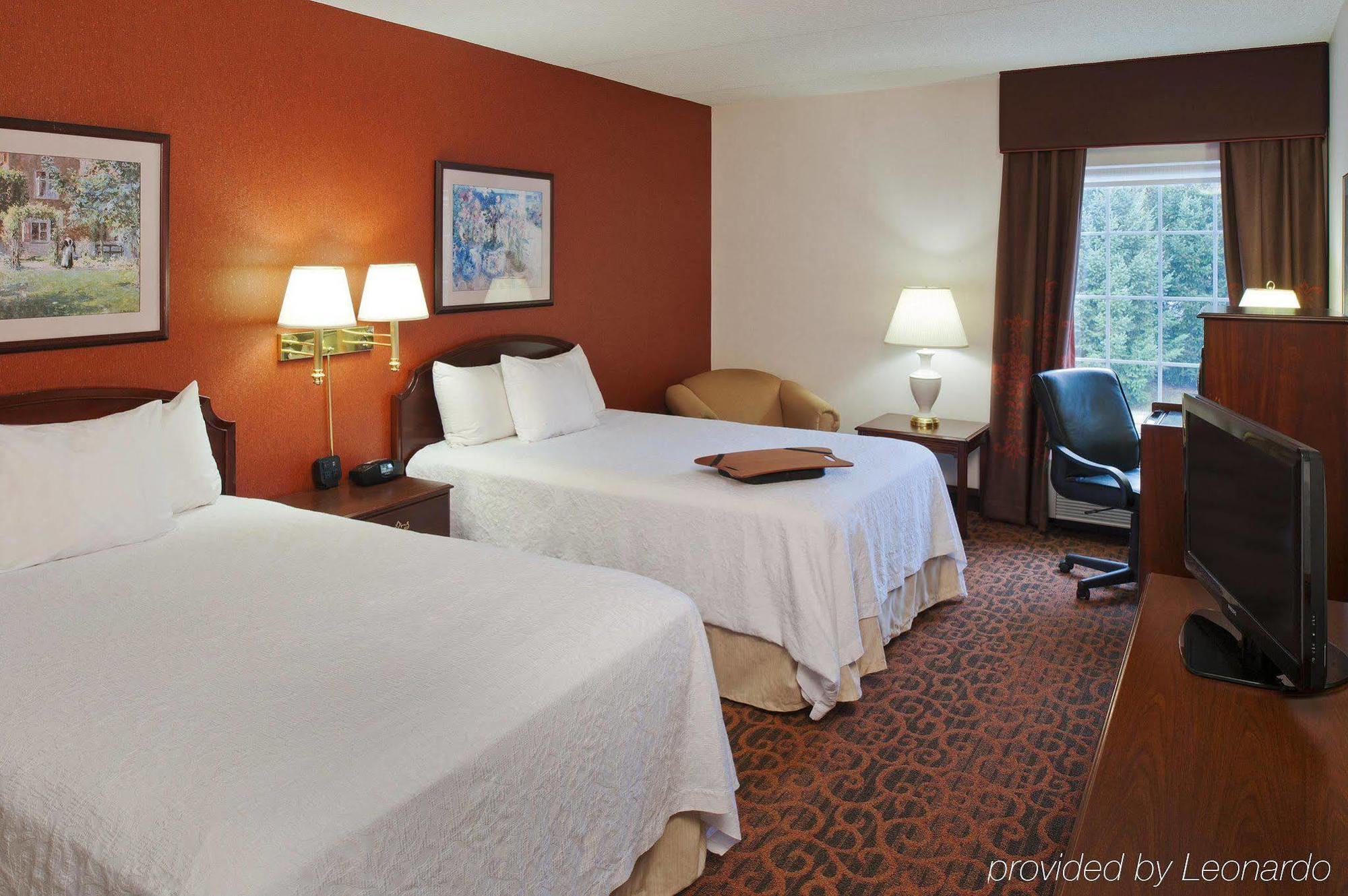 Hampton Inn & Suites Бетлехем Экстерьер фото