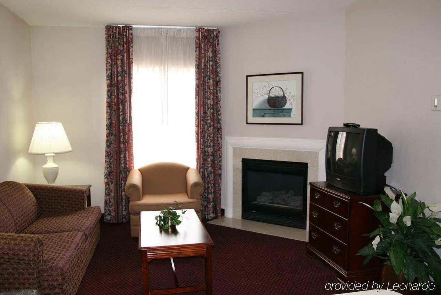Hampton Inn & Suites Бетлехем Экстерьер фото